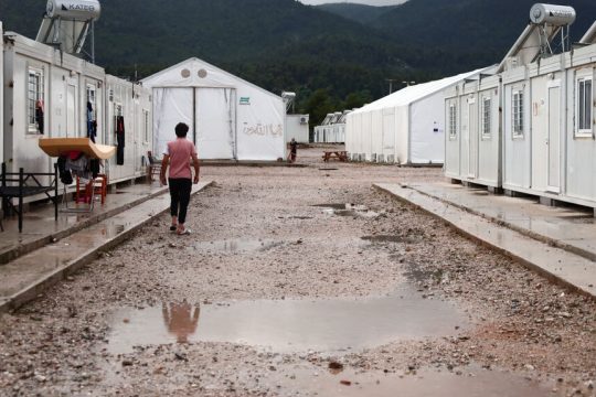 Το ΚΥΤ Μαλακάσας είναι μία από τις δομές στις οποίες εργάζονταν οι 712 εργαζόμενοι